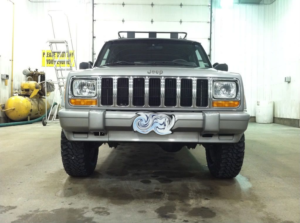 9701 Cherokee XJ with Chrome Grille (Photos)